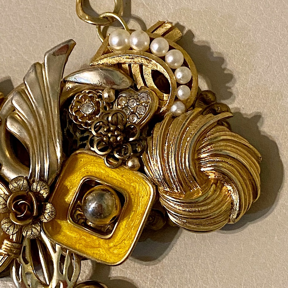 Vintage Repurposed Mixed Media Assemblage Collage Statement Necklace Artisan - Picture 6 of 10